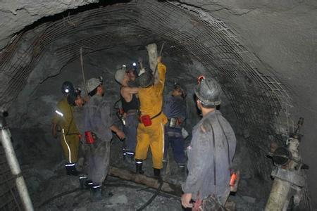 兴海工程爆破中的危险因素分析以及应对工程爆破危险的措施